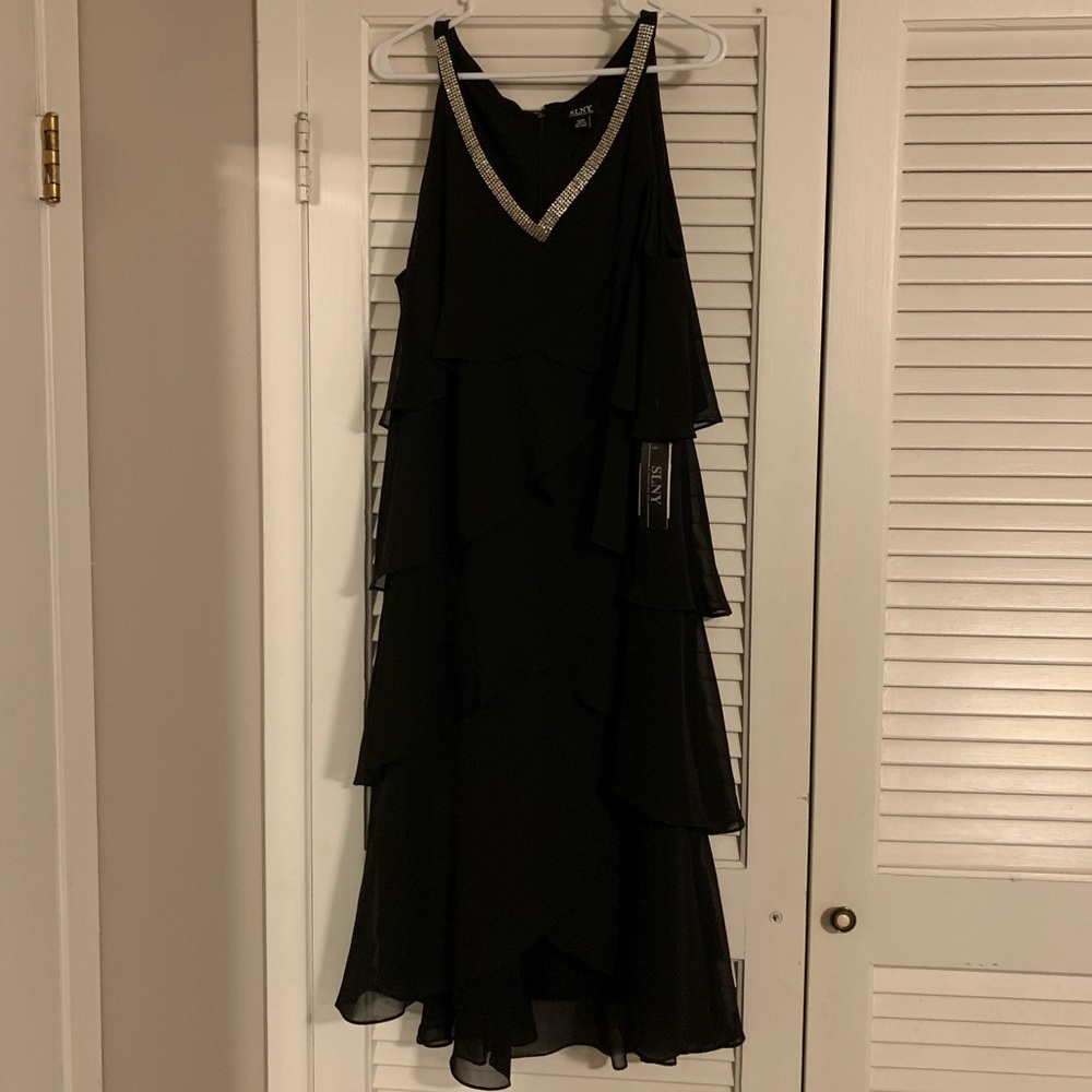 NWT 16w Tiered layer LBD w/ rhinestone neckline
